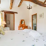 Farmhouse Cottage 펜션 케직